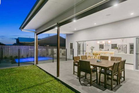 THE BEACH OASIS At 360 - Australian Directory 5