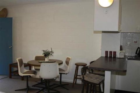 VILLA MANYANA 7 - Australian Directory 6