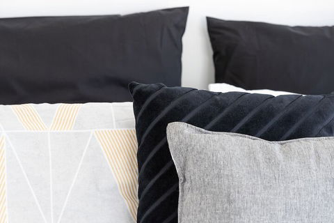 Balcony To Bogong - Australian Directory 7