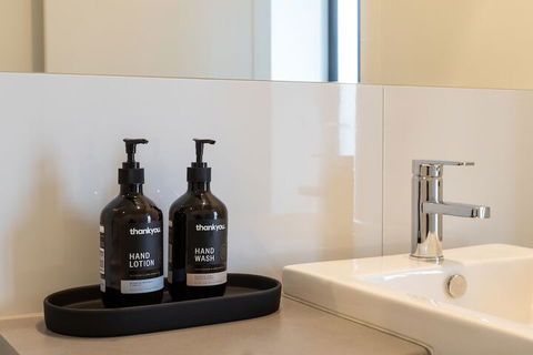 Balcony To Bogong - Australian Directory 6