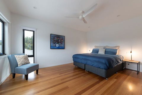 Balcony To Bogong - Australian Directory 3