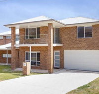 5B BENT STREET LARGE HOUSE WITH DUCTED AIR CON WIFI  FOXTEL - Australian Directory