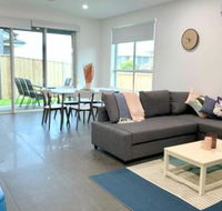 Homely Getaways in New Torquay - Australian Directory