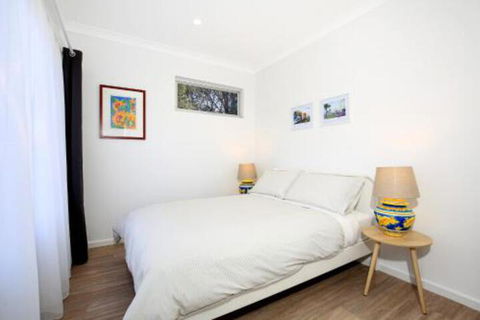 Balena At Culburra Pet Friendly 1 Min Walk To Beach - Australian Directory 2