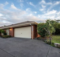 Quiet  Peaceful 3bed2bath Home keilor Downs - Australian Directory