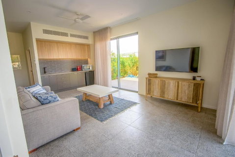 Dune Beachfront Apartments - Australian Directory 6