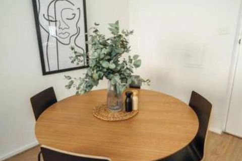 Sahara On Anzac Close To Airport City & Beach! - Australian Directory 6