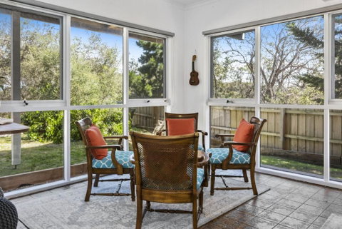 TREE TOPS VIEWS BLAIRGOWRIE - Australian Directory 5