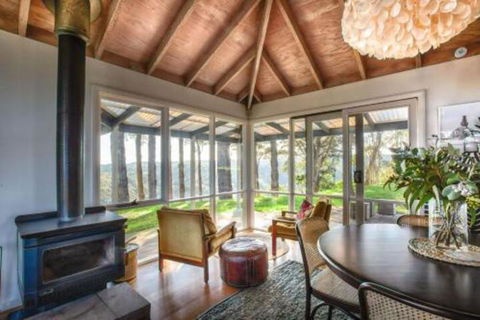 BIMBADEEN On BUSTY Â· BIMBADEEN On BUSTY Spectacular Views & Wifi - Australian Directory 2