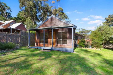 YARRABEE The Perfect Getaway! - Australian Directory 3
