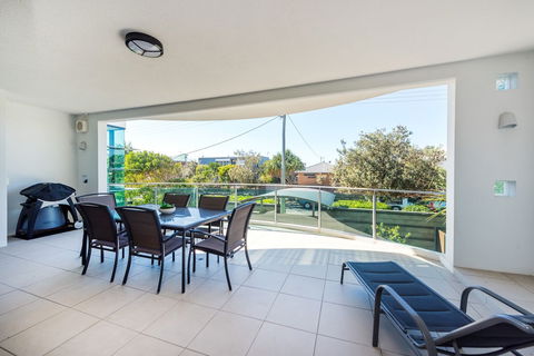 Stylish Beach Side Apartment Unit 5 33 Lorikeet Drive - Australian Directory 6