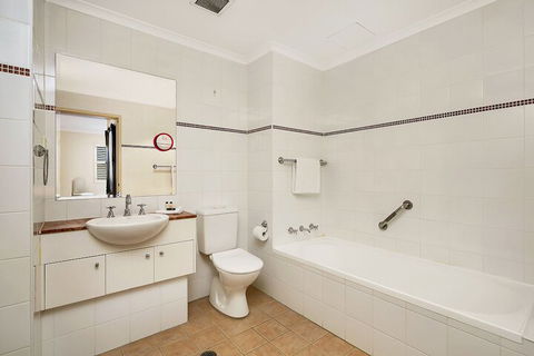 HC102 Karrabee Avenue Huntleys Cove - Australian Directory 3