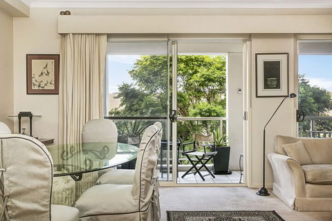 HC102 Karrabee Avenue Huntleys Cove - Australian Directory 7