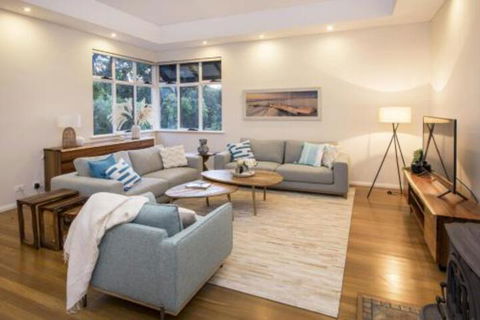 EeBee House - Australian Directory 7