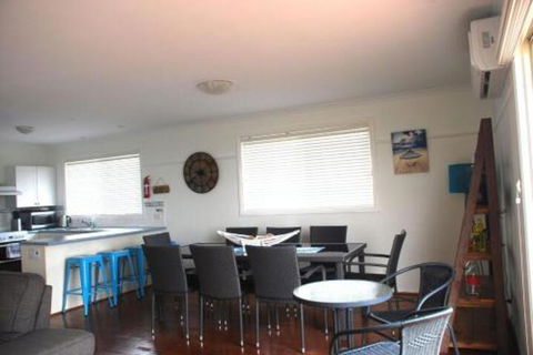 EAGLES NEST VIEWS On TAMARA - Australian Directory 4
