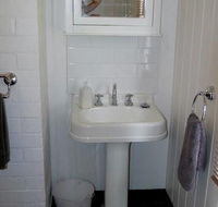 Clydes at Mount View - Australian Directory