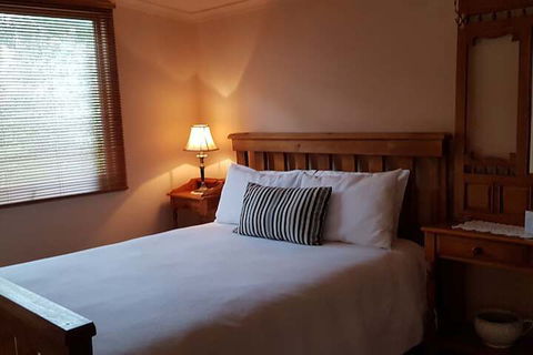 Heysen's Rest Bed & Breakfast - Australian Directory 6