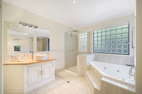 Home Away From Home, 38 Redwood Avenue, Marcus Beach, Noosa Area - Australian Directory 6