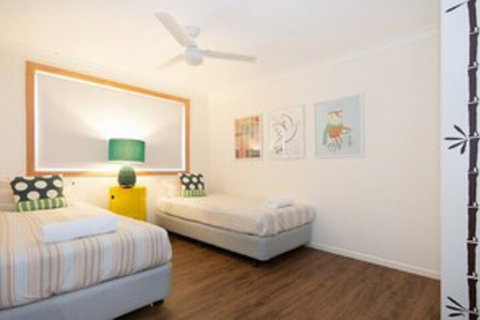 La Plage - Australian Directory 2