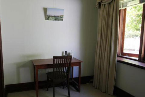 The Curtin Family Home - Australian Directory 0