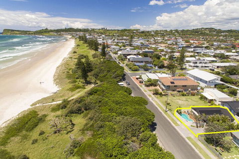 Barefoot - Australian Directory 6