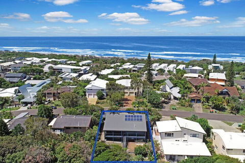 Allamanda Sands - 23 Oriole Avenue - Australian Directory 1