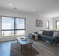 Comfy And Warm Home In Point Cook - Australian Directory