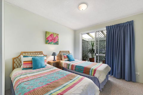 Ocean Shores 2 - 2/60-64 Peregian Esplanade - Australian Directory 4