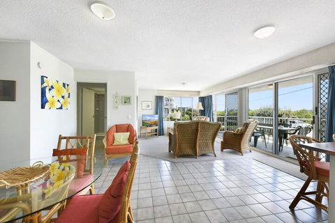 Ocean Shores 2 - 2/60-64 Peregian Esplanade - Australian Directory 5