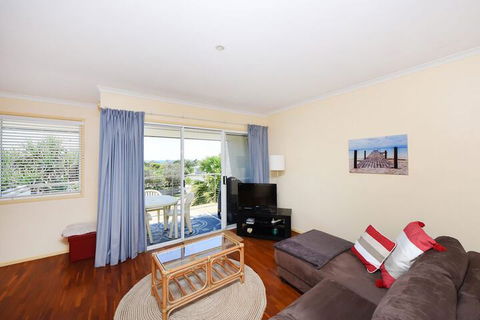 Sunbright 2/5 Petrel Street - Australian Directory 2