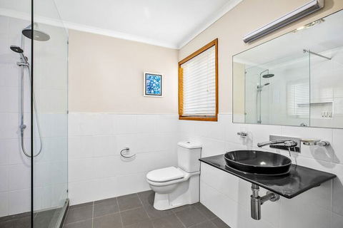 A Beach Break - 1/90 Lorikeet Drive - Australian Directory 5