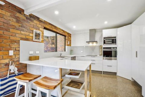 A Beach Break - 1/90 Lorikeet Drive - Australian Directory 0