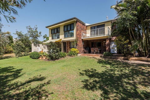 A Beach Break - 1/90 Lorikeet Drive - Australian Directory 2