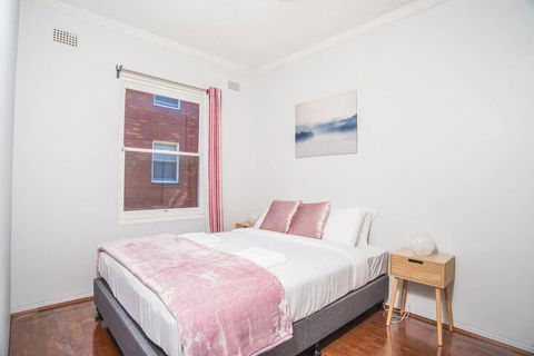 Vibrant And Colorful Apartment In Dollspoint - Australian Directory 6