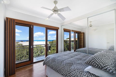 Notre Reve - 2/4 Brolga Place - Australian Directory 2