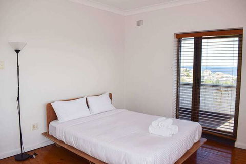 2 Bedroom Apartment With Ocean Views - Australian Directory 7