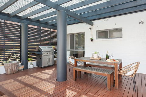 Large Family Home Bondi - Australian Directory 1