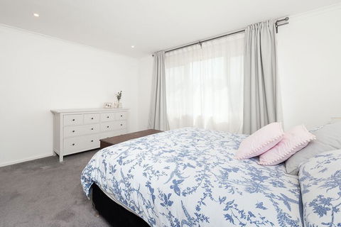 Large Family Home Bondi - Australian Directory 6