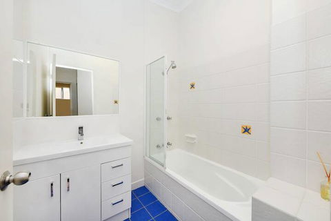 Seamistral - 1/21 Oriole Avenue - Australian Directory 3