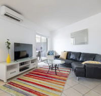 Peaceful 1 Bedroom Apartment With Parking - Australian Directory