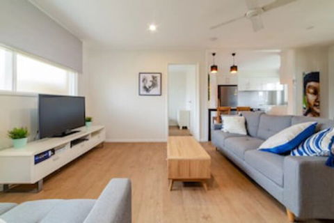 Peaceful 3 Bedroom Apartment In Ascot - Australian Directory 0