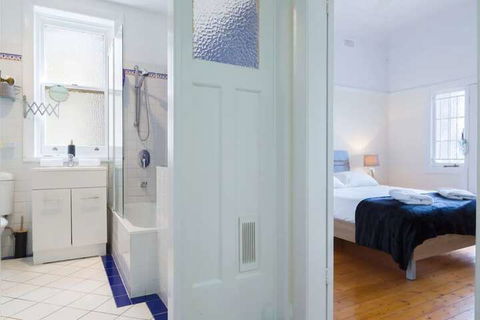 2 Bedroom Gorgeous Art Deco Classic Near CBD - Australian Directory 7