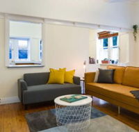 2 Bedroom Gorgeous Art Deco Classic Near CBD - Australian Directory
