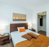 Airtrip Apartment on Merivale St - Australian Directory