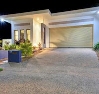 Luxury Darwin City Lights Jacuzzi Central Location Large House New Furnishings - Australian Directory