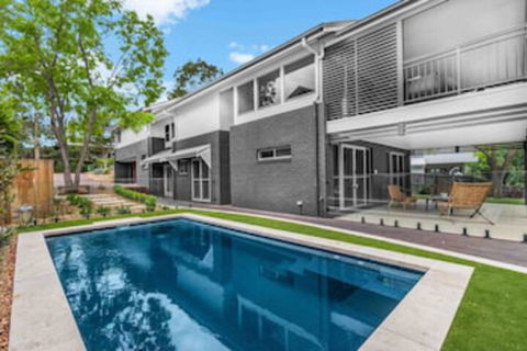 Hunter Treehouse - Australian Directory 0