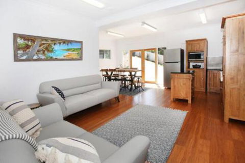 8 Cabbi Court Coolum Beach New Listing - Australian Directory 6
