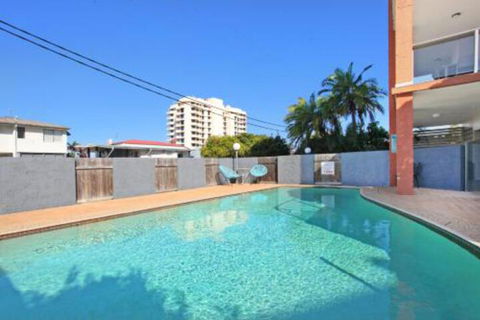 Unit 2 Cooltoro Court 7 Frank Street Coolum Beach 400 BOND LINEN INCLUDED - Australian Directory 3