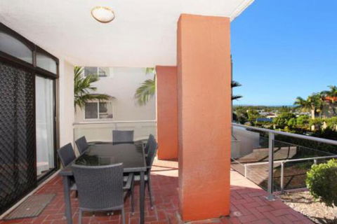 Unit 2 Cooltoro Court 7 Frank Street Coolum Beach 400 BOND LINEN INCLUDED - Australian Directory 5