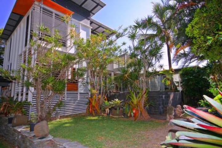 Peregian QLD Australian Directory